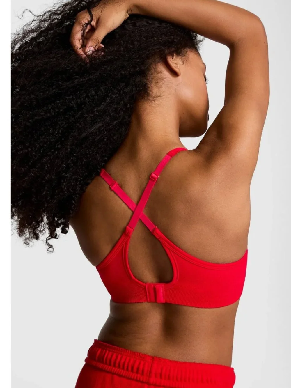VS PINK SEAMLESS AIR LIGHT-SUPPORT SPORTS BRA (M) Red Pepper NWT!